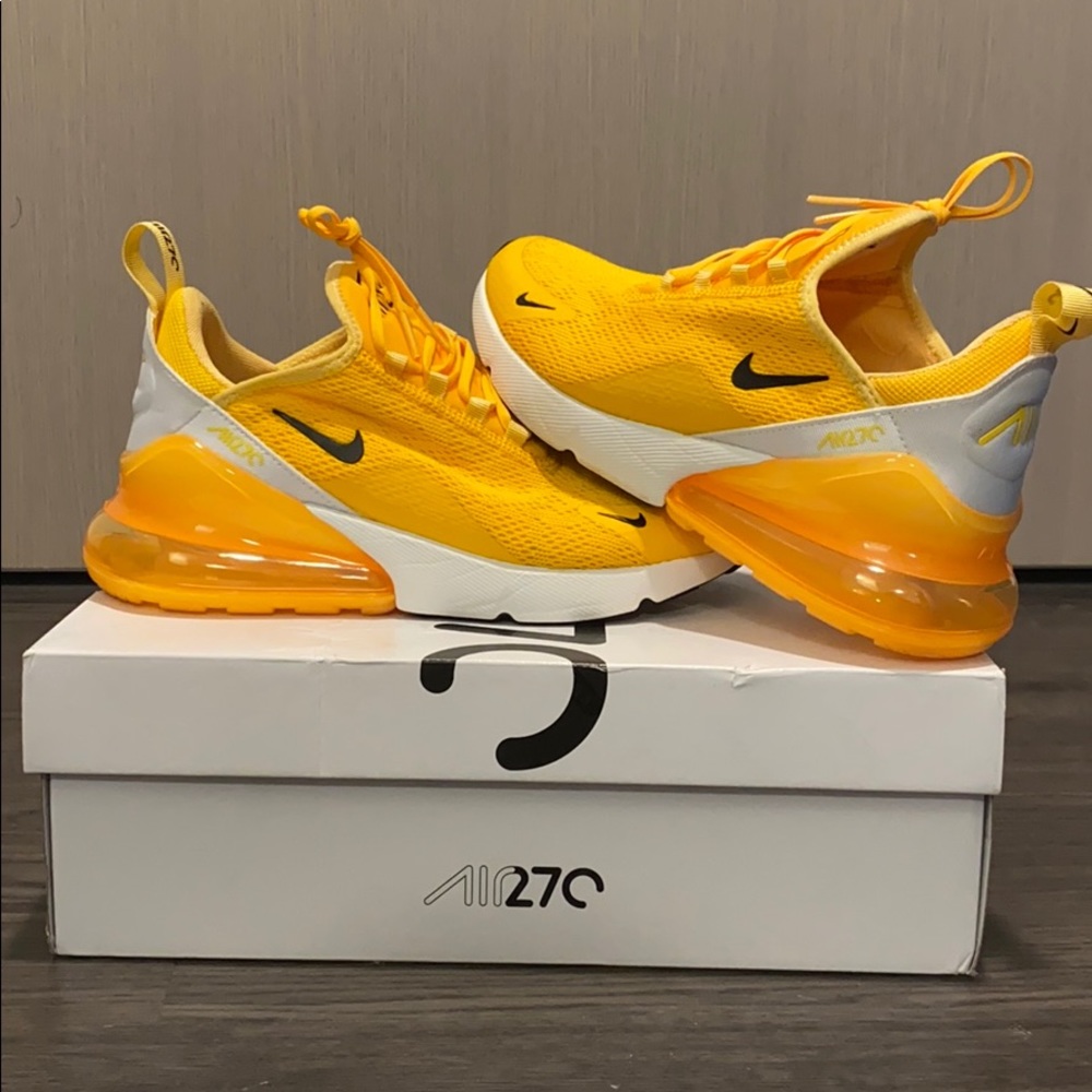 STILL AVAILABLE W AirMax 270 university gold
